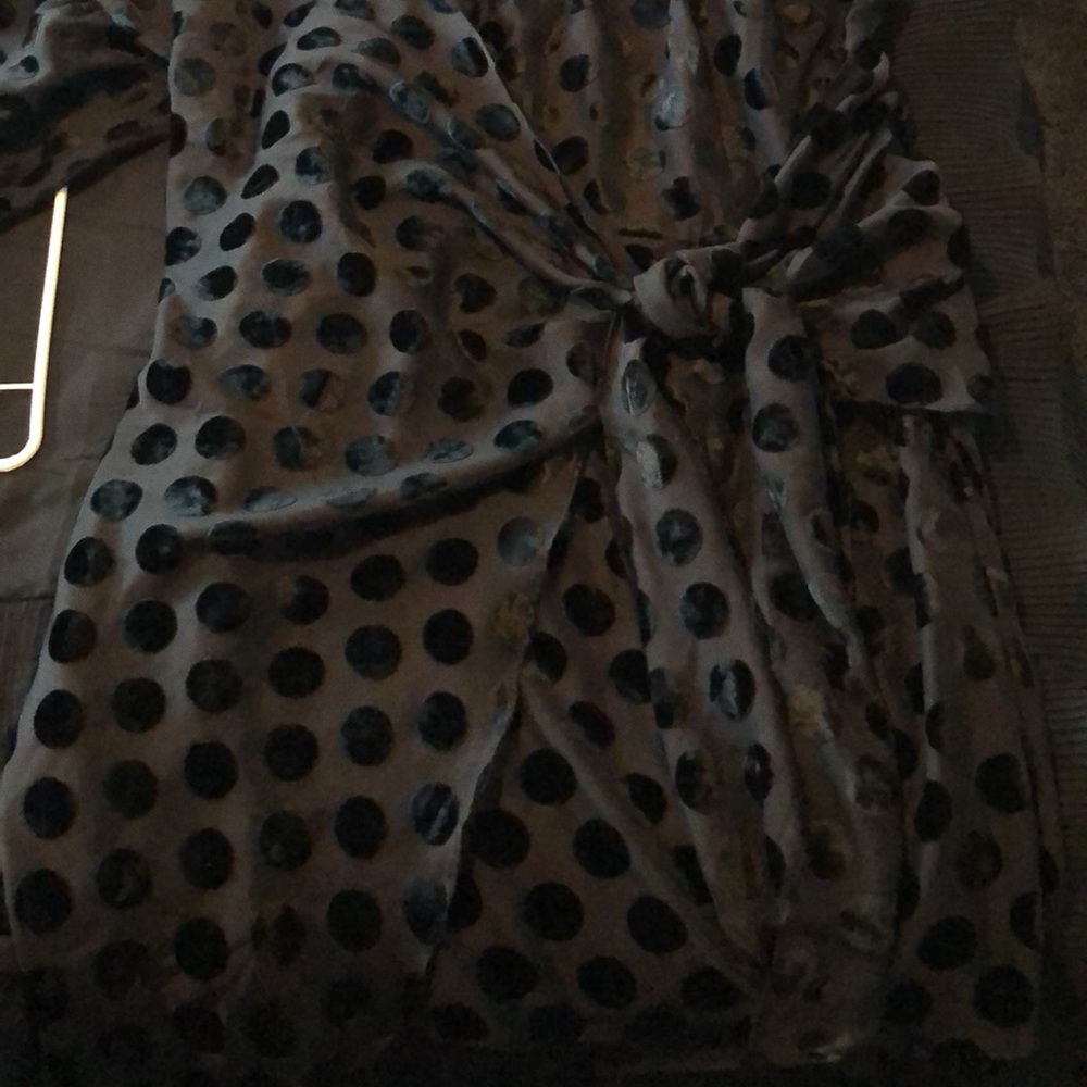 Never Worn - image 2